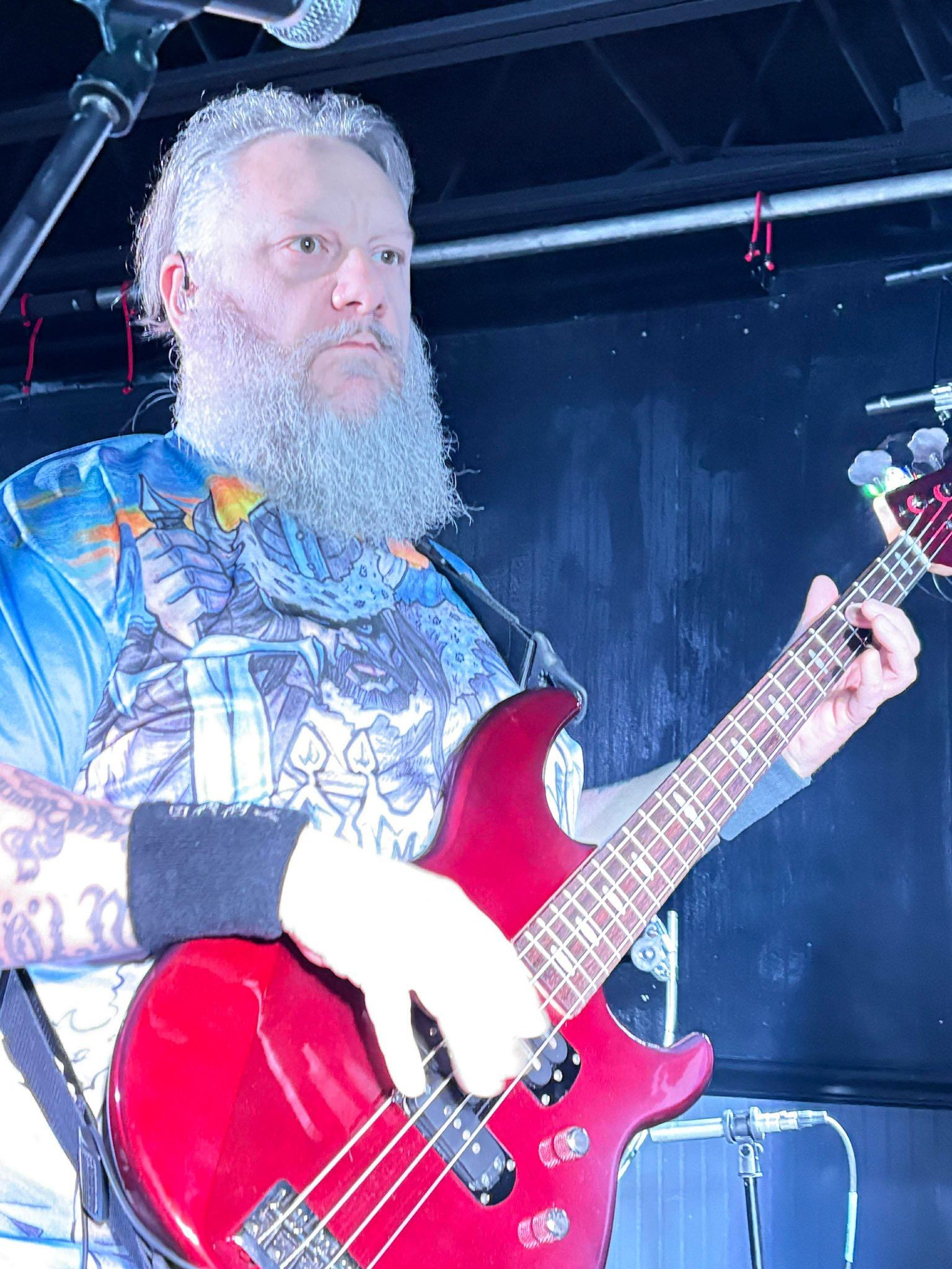 Stan Cartright performing live
